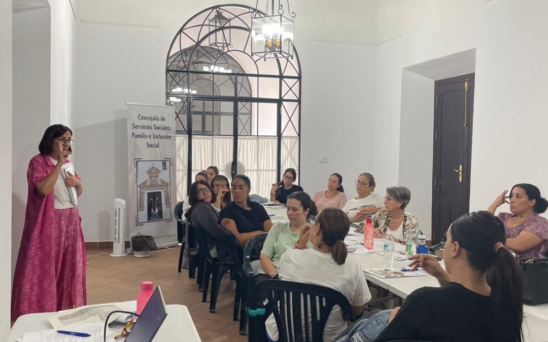 Sesión formativa en el marco del curso de ayuda a domicilio en Trigueros