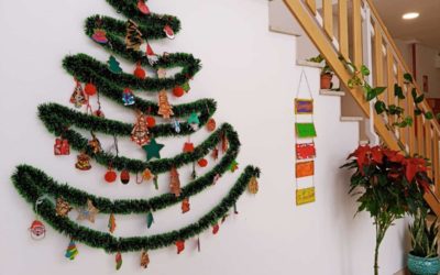 El Centro de Día para Mayores Catalina Hernández Maestre se llena de espíritu navideño