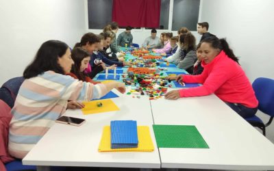 Formamos en valores a las familias del Condado Sur a través del método Lego Serious Play