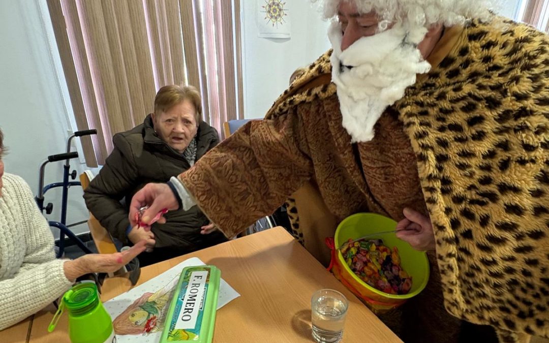 Los Reyes Magos visitan el Centro de Día de Puebla de Guzmán