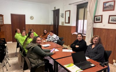Formación para mejorar la comunicación y el trabajo diario en el Servicio de Ayuda a Domicilio