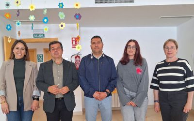 Visita institucional en el Centro de Día para Mayores Catalina Hernández Maestre