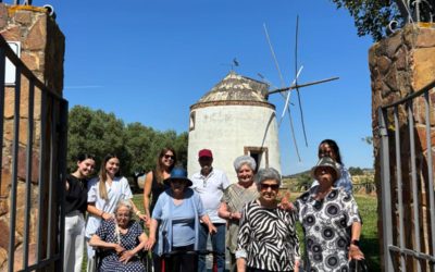 El Centro de Día Catalina Hernández Maestre disfruta de una visita al Molino Zahurdón